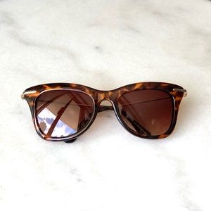 Designer fashion womens brown cat eye sunglasses